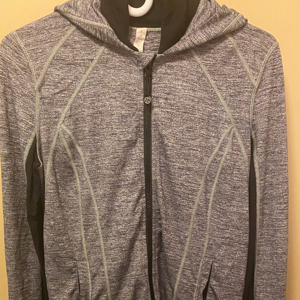 Lululemon Daily Practice Jacket - Size 8